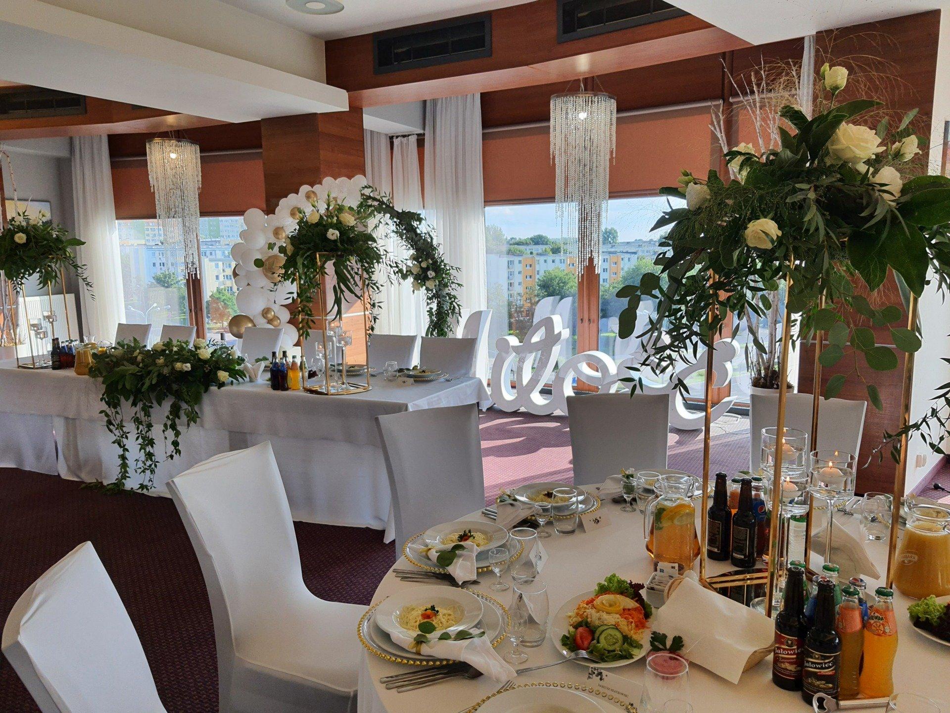 Vestil Hotel Piotrków Trybunalski Exteriör bild