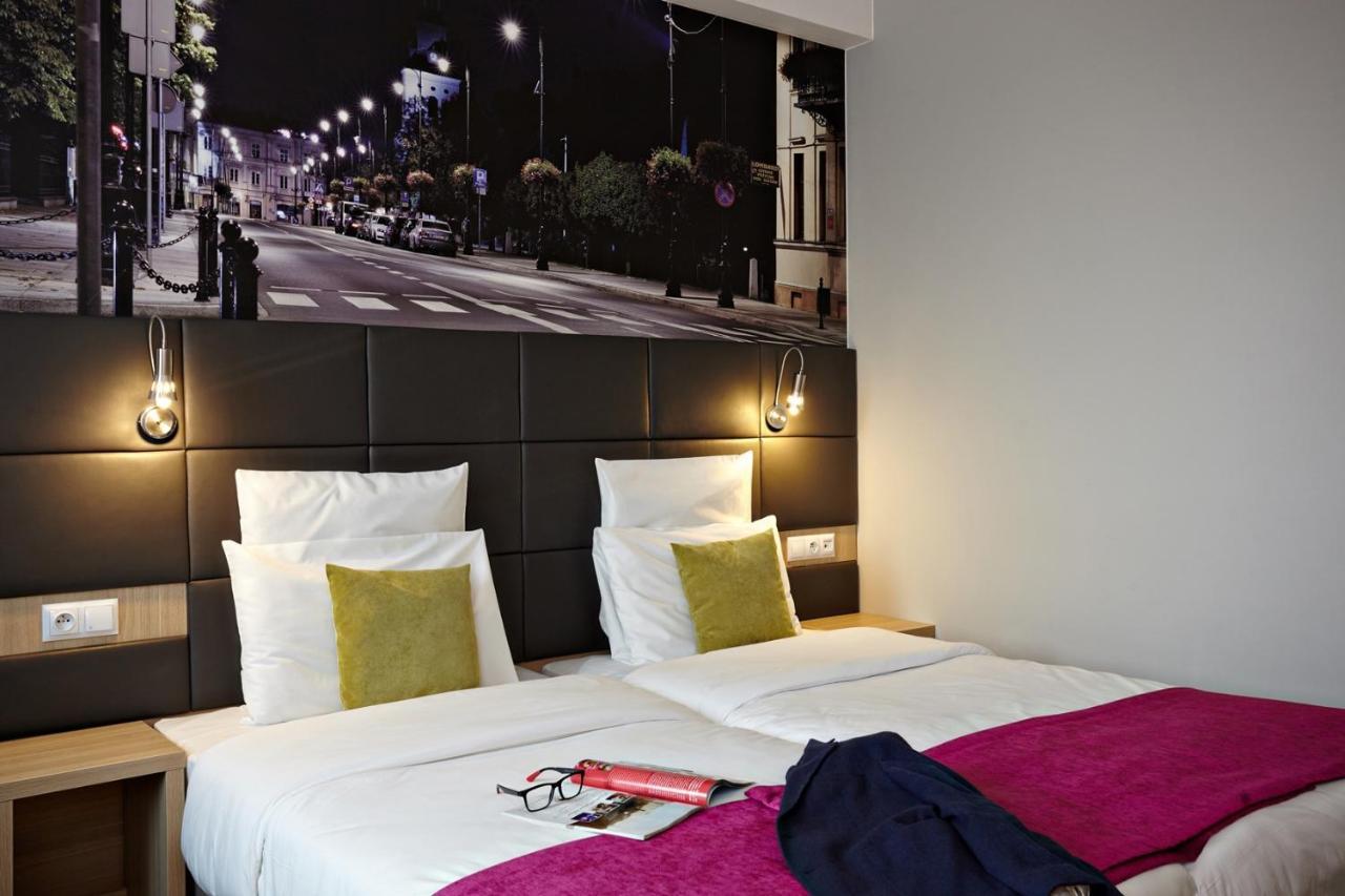 Vestil Hotel Piotrków Trybunalski Exteriör bild