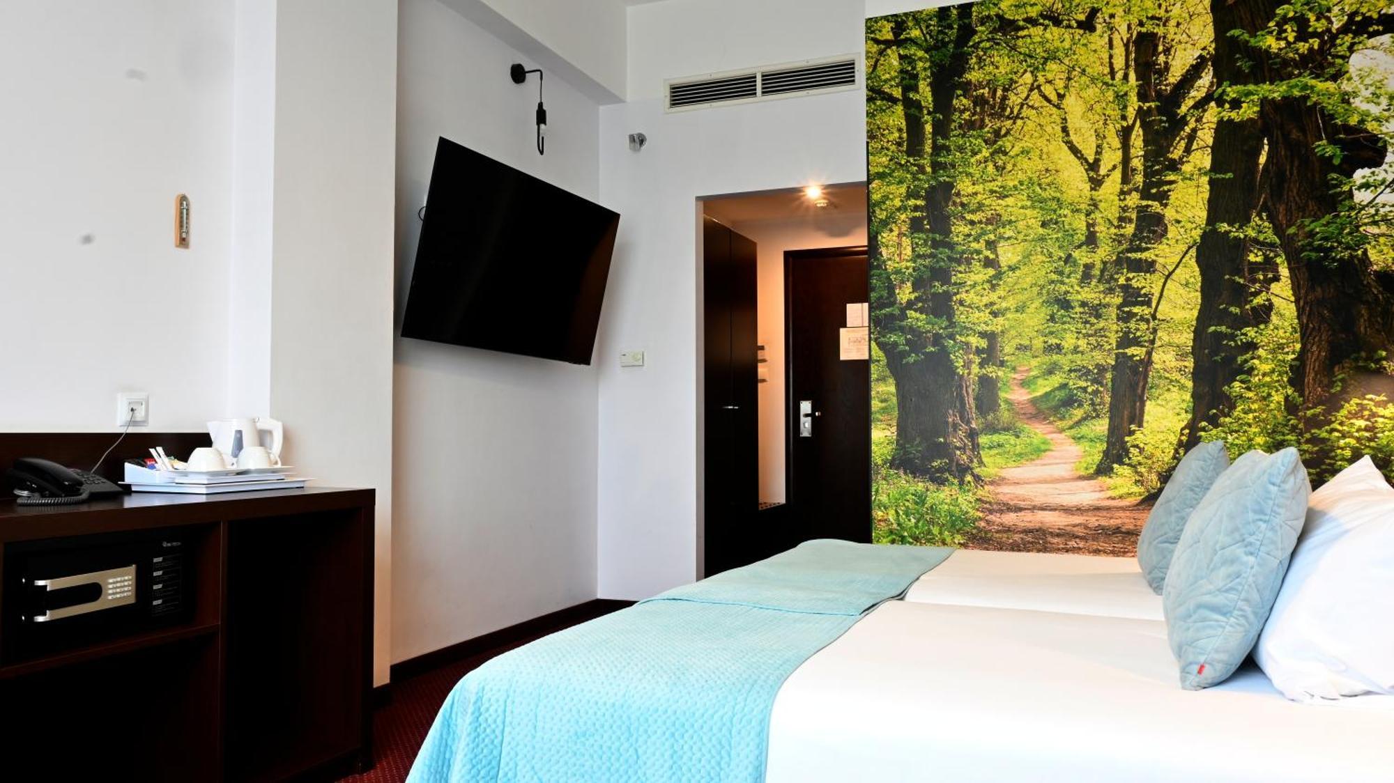 Vestil Hotel Piotrków Trybunalski Exteriör bild